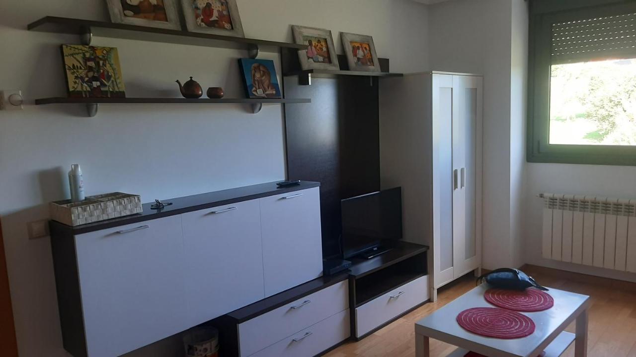Ferienwohnung Torre De La Fuente Aprtovistas Piscina Parking Oviédo Exterior foto